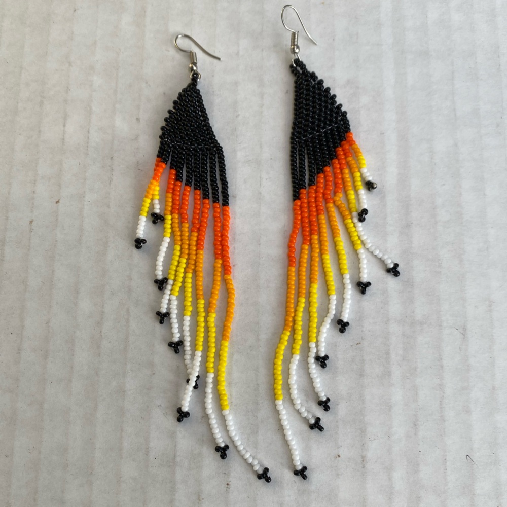HUICHOL Handmade Beaded Earrings NEW